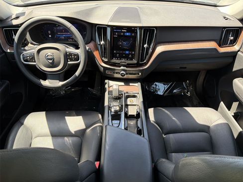 Used 2023 Volvo XC60 T8 Plus w/ Climate Package AWD/4WD image 11