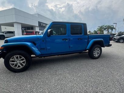 Used 2023 Jeep Gladiator Sport