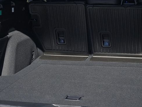 New 2026 Subaru Outback Touring XT image 9