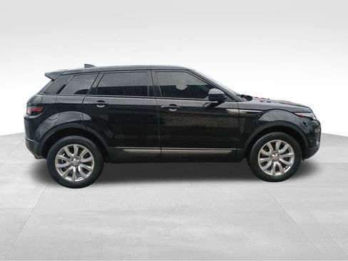 Used 2017 Land Rover Range Rover Evoque SE image 6
