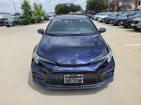 Used 2023 Toyota Corolla SE FWD image 2