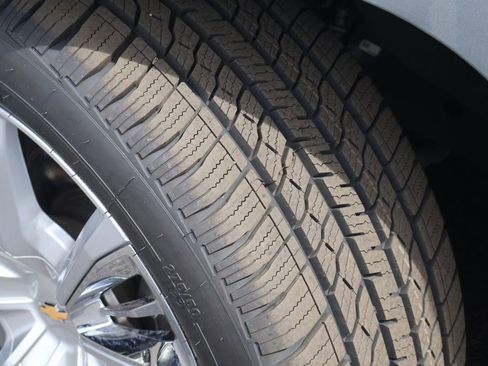 Used 2024 Chevrolet Suburban High Country w/ Max Trailering Package image 12