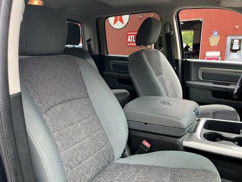 Used 2017 RAM 1500 Big Horn AWD/4WD image 34