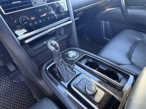 Used 2024 INFINITI QX80 Luxe image 12