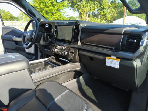 New 2026 Ford F250 Platinum image 28