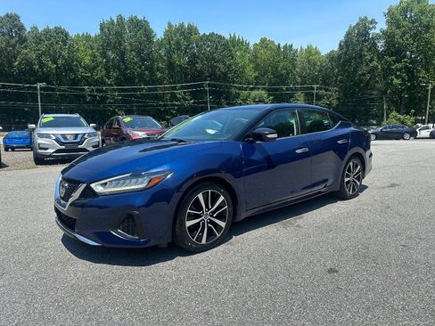 Used 2021 Nissan Maxima 3.5 SV w/ Floor Mat Group FWD image 2