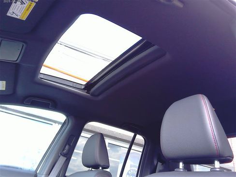 Used 2023 Honda Ridgeline Black Edition image 18