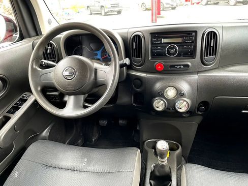 Used 2009 Nissan Cube 1.8 w/ Interior Designer Pkg FWD image 13