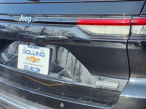 Used 2022 Jeep Grand Cherokee Overland w/ Luxury Tech Group IV image 26