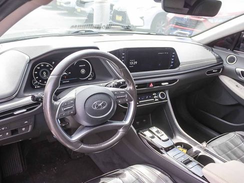 Certified 2023 Hyundai Sonata SEL w/ Convenience Package image 22