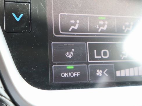 Used 2025 Subaru Outback Premium image 38