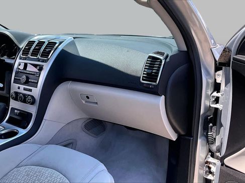 Used 2012 GMC Acadia SL FWD image 18