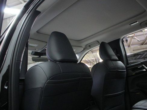 New 2026 Mitsubishi Outlander SE image 23