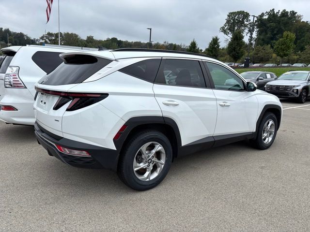 Certified 2022 Hyundai Tucson SEL w/ Cargo Package AWD/4WD image 4
