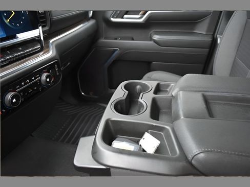Used 2023 Chevrolet Silverado 1500 LT image 27