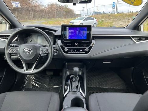Used 2023 Toyota Corolla SE w/ SE Premium Package FWD image 11