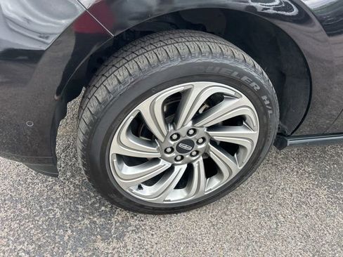 Used 2022 Lincoln Navigator L Reserve image 10