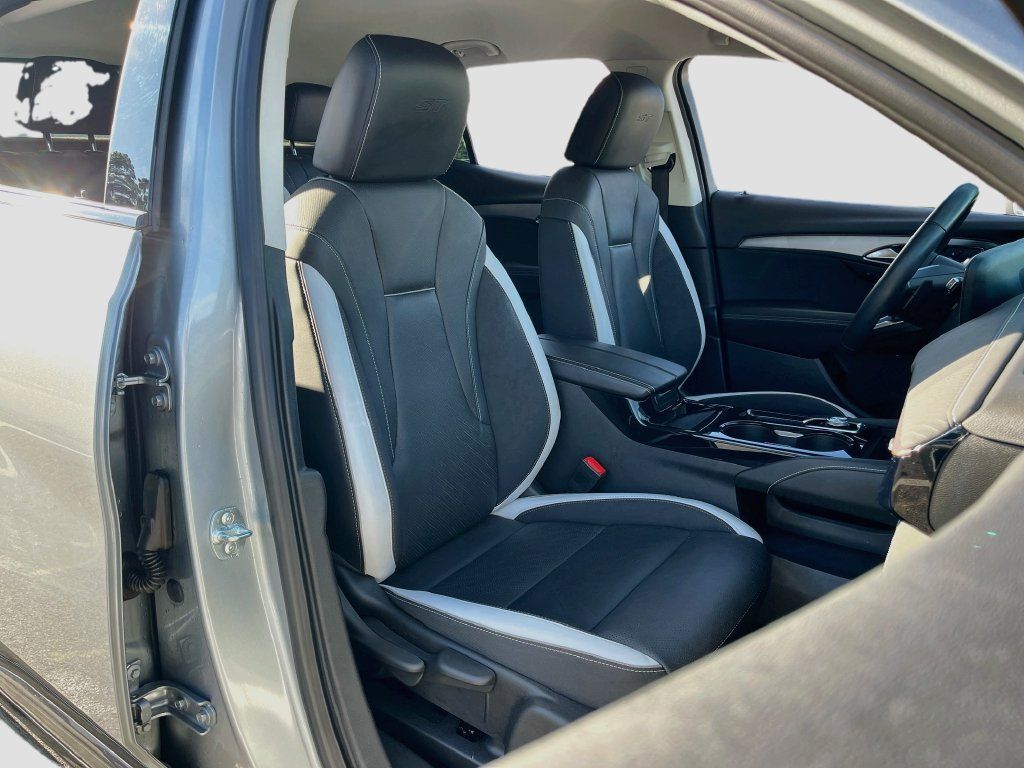 Used 2025 Buick Envision Sport Touring AWD/4WD image 28