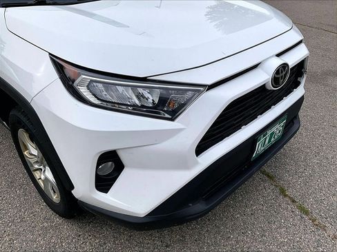 Used 2020 Toyota RAV4 XLE w/ Convenience Package AWD/4WD image 8