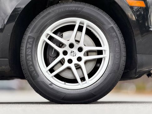 Used 2018 Porsche Macan Sport Edition image 20