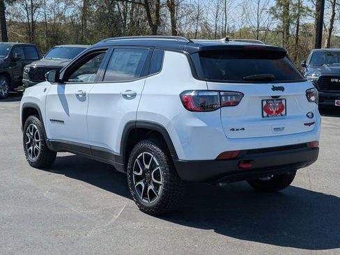 New 2026 Jeep Compass Trailhawk image 5