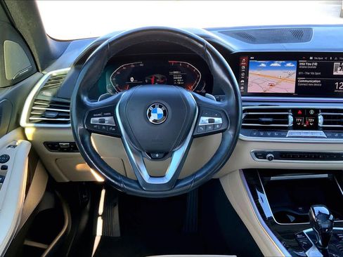 Used 2021 BMW X5 xDrive40i w/ Premium Package image 7