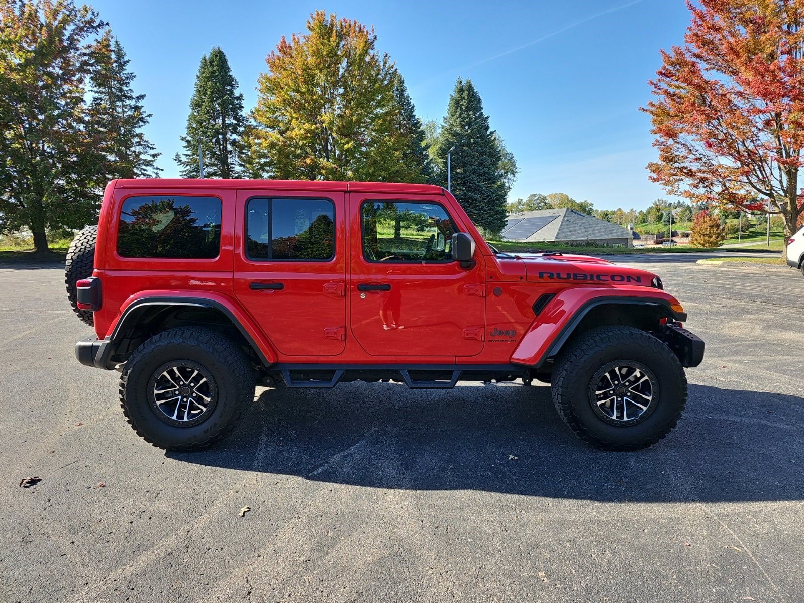 Used 2024 Jeep Wrangler Unlimited Rubicon AWD/4WD image 7