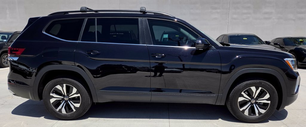 Certified 2025 Volkswagen Atlas SE AWD/4WD image 5