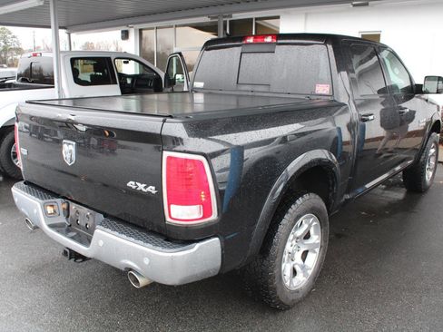 Used 2017 RAM 1500 Laramie w/ Convenience Group image 6