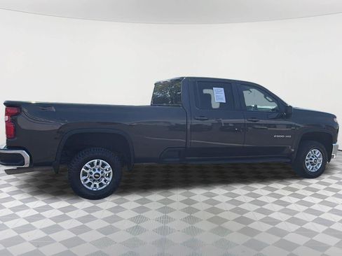 Used 2021 Chevrolet Silverado 2500 LT AWD/4WD image 4