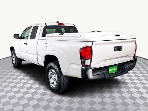 Used 2020 Toyota Tacoma SR image 7