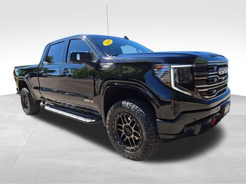 Used 2024 GMC Sierra 1500 AT4 w/ Technology Package AWD/4WD image 1