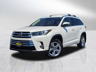 Used 2019 Toyota Highlander Limited image 1