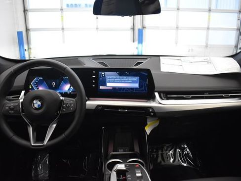 New 2026 BMW X1 xDrive28i AWD/4WD image 5