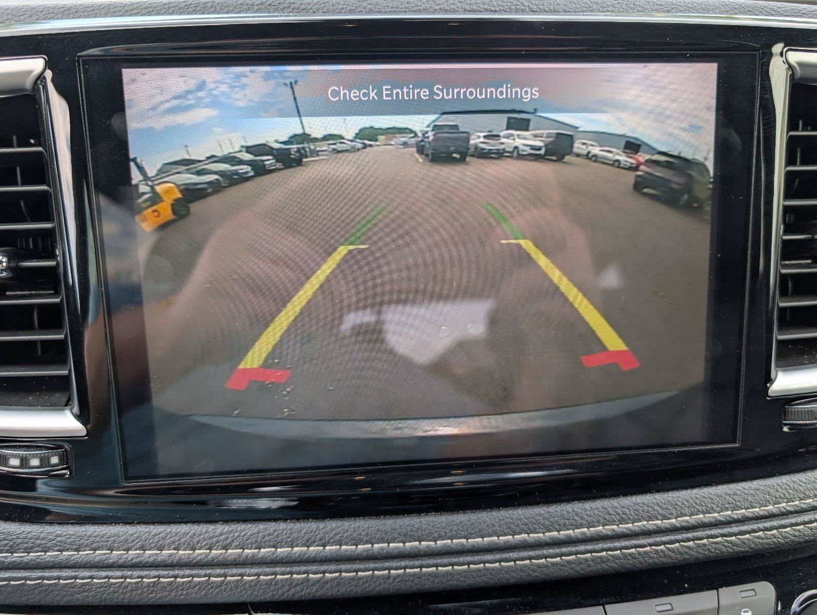Used 2025 Chrysler Pacifica Limited FWD image 19