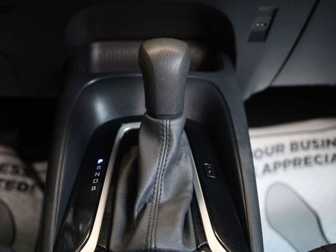 Used 2022 Toyota Corolla LE FWD image 40