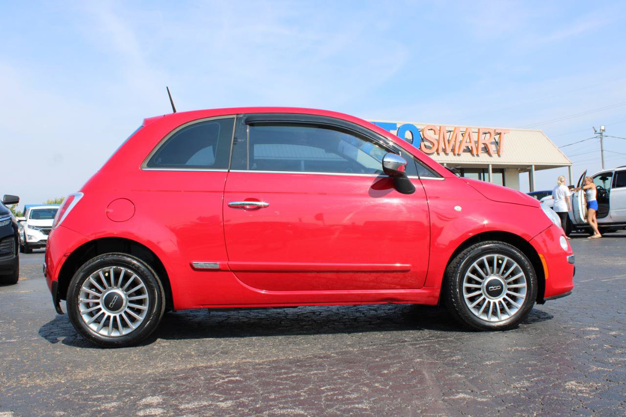 Used 2012 FIAT 500 Lounge w/ Luxury Leather Pkg FWD image 3