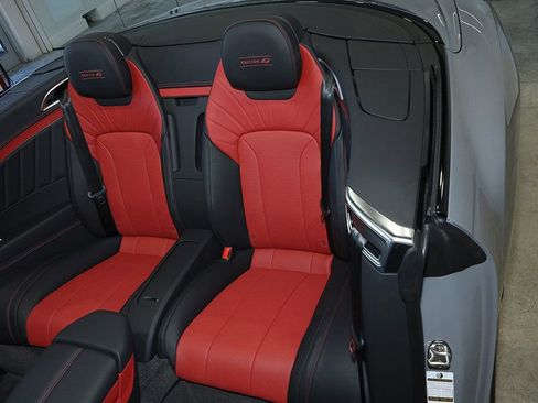 Used 2024 Bentley Continental GT V8 image 25