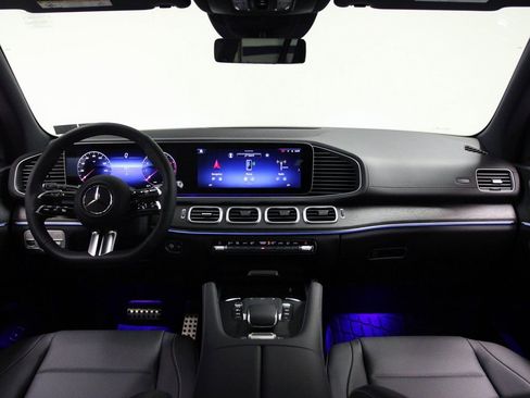 New 2026 Mercedes-Benz GLS 450 4MATIC image 2