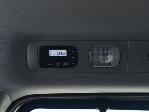 Used 2014 Honda Odyssey Touring image 43