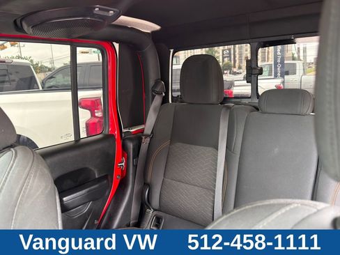 Used 2022 Jeep Gladiator Mojave w/ Trailer Tow Package AWD/4WD image 11