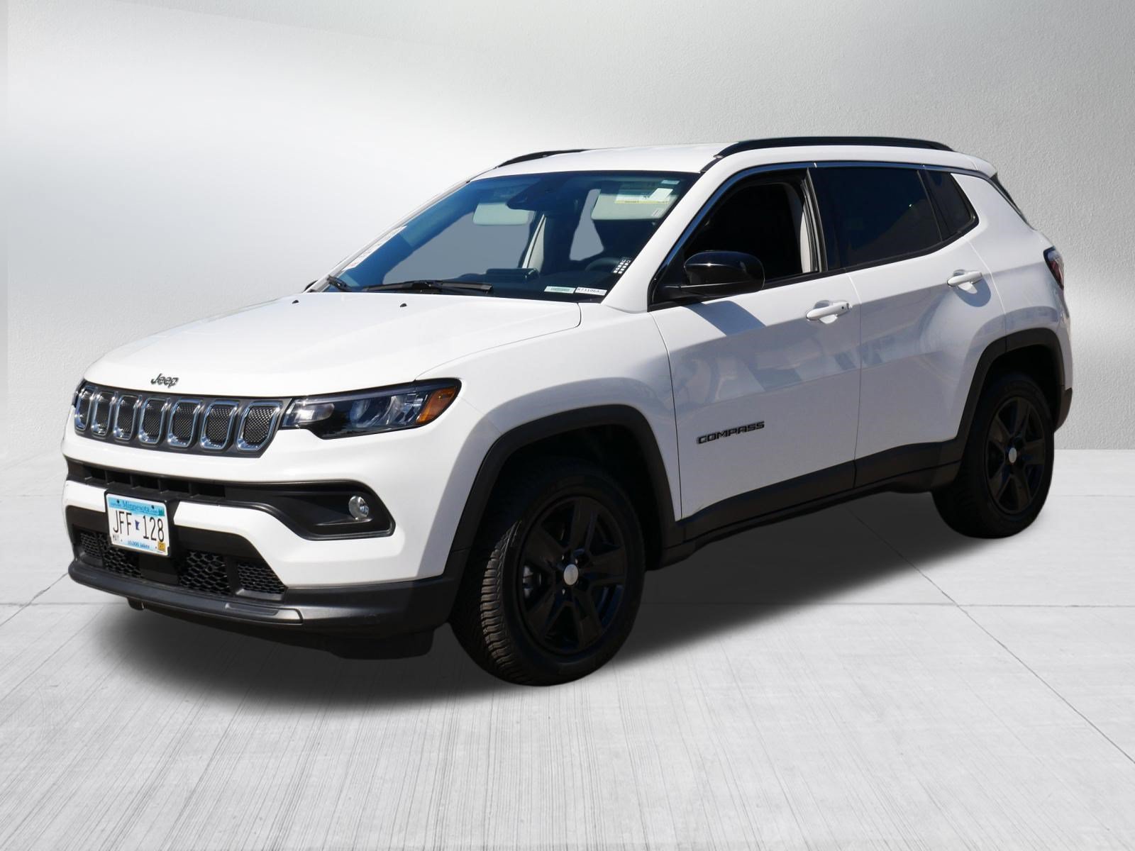 Used 2022 Jeep Compass Latitude AWD/4WD image 3
