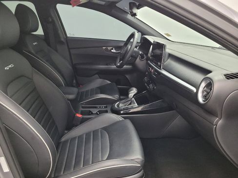 Used 2023 Kia Forte GT-Line w/ GT-Line Premium Package image 21