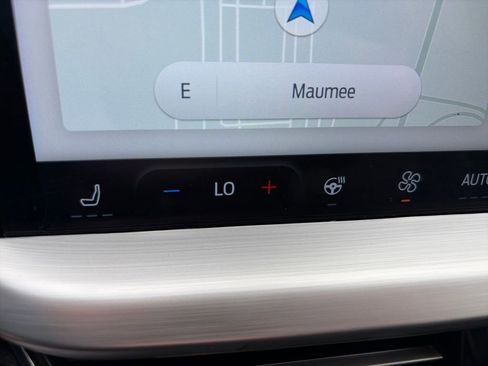 Used 2024 Ford Escape Platinum w/ Premium Technology Package image 30