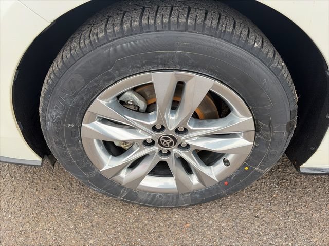 Used 2021 Toyota Sienna Limited w/ Outdoor Package (TMS) AWD/4WD image 10