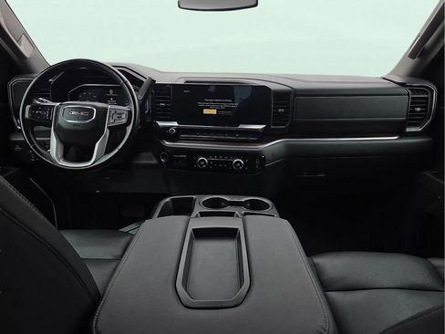 Used 2025 GMC Sierra 1500 SLT AWD/4WD image 9