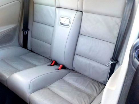 Used 2008 Volkswagen Eos Lux image 16