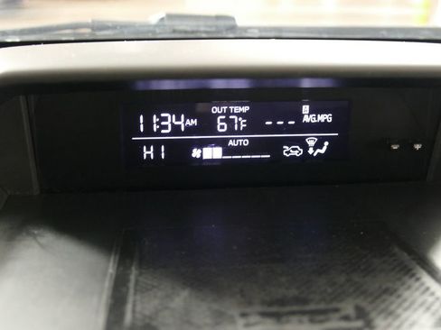 Used 2021 Subaru Crosstrek 2.0i Premium AWD/4WD image 22