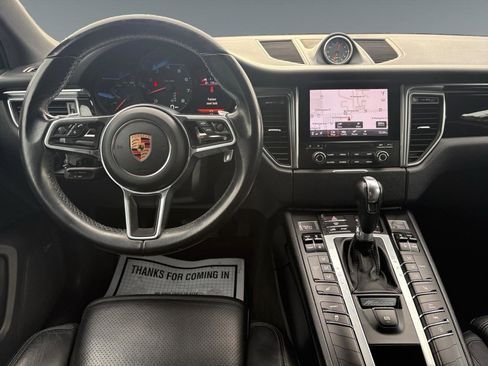 Used 2017 Porsche Macan AWD/4WD image 11