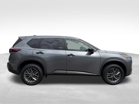Used 2023 Nissan Rogue S AWD/4WD image 17